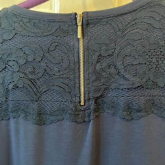 Chico’s Navy NWT Size 2, 12/14, Top, 3/4  Lace Sleeves.  Front Lace Overlay. - Picture 7 of 9